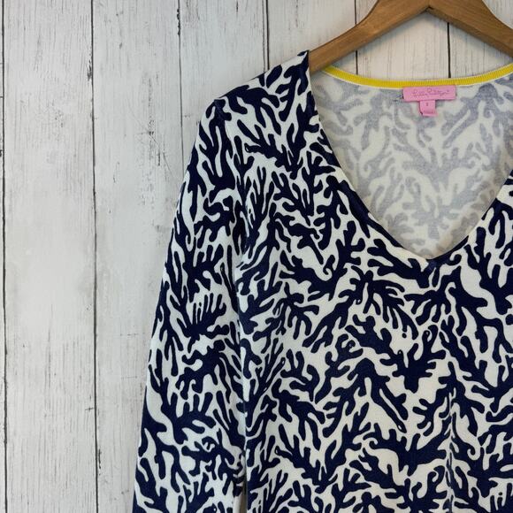 Lilly Pulitzer Bright Navy Treasure Adelaide V-Neck Knit Sweater Size Small - Picture 3 of 13
